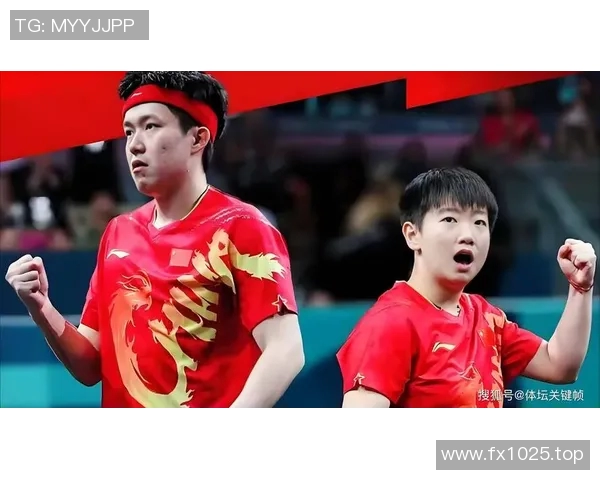 镜头捕捉:篮球八卦赛场小动作引发热议